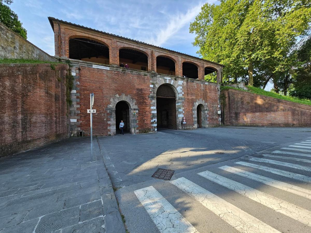 Lucca Walls Dream - Air Cond - Wi-Fi - Panoramic In Front Of The Historical Walls - Extérieur photo
